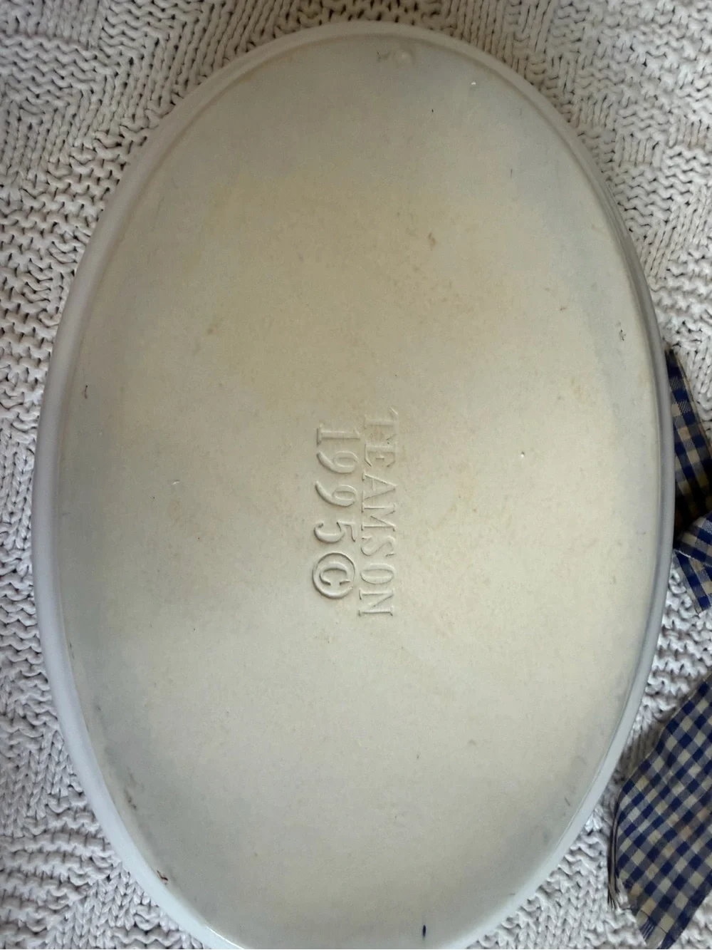 Vintage 1995 Teamson Ceramic Oval Casserole Dish with Wicker Basket Holder